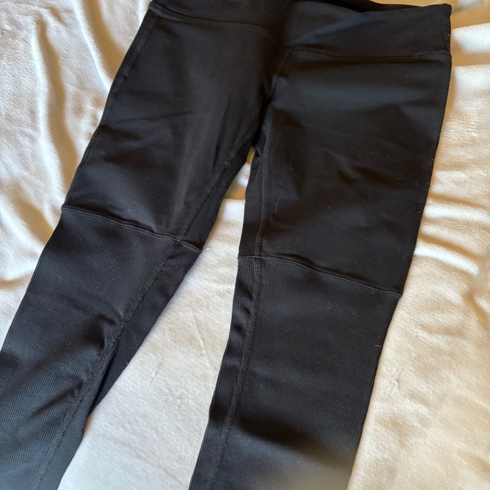 Alo leggings, Sz L - Picture 2 of 3
